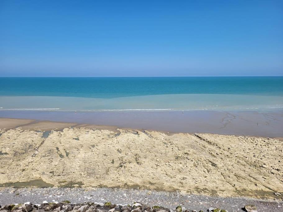 Appartement Vue Mer A 100 M De La Plage Олт Екстериор снимка